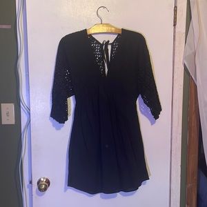 Black | Small | Deep v babydoll | women’s O'neil dress
